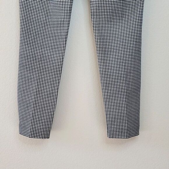 OLD NAVY Mid-Rise Pixie Pant Black White Checkered Gingham Pattern size 6R - Picture 9 of 13